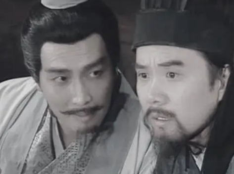 智谋与军略：法正与诸葛亮的军事能力比较