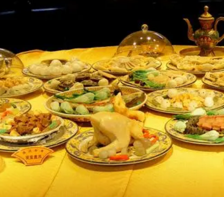乾隆宴请的压轴菜：让百官苦不堪言的美食