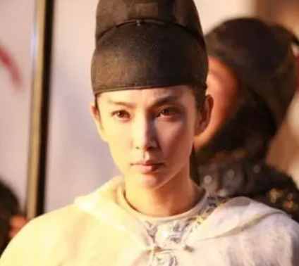 古代女扮男装真的看不出来吗？真相到底如何？