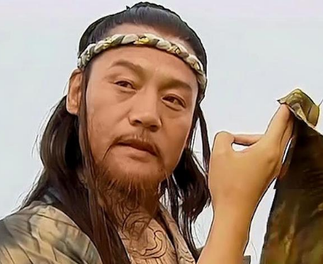 岳不群的抉择：除了自宫练剑，还有其他出路吗？