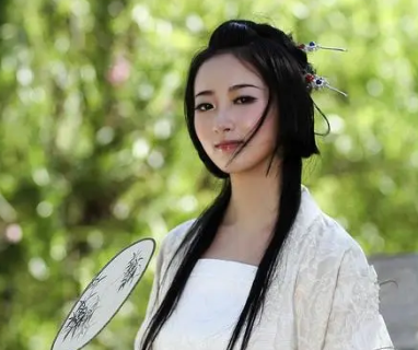 古代青楼女子的名妓之路：如何成为爆火名妓并摆脱贱籍?