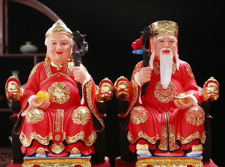 土地公与土地婆：神话与信仰中的守护神