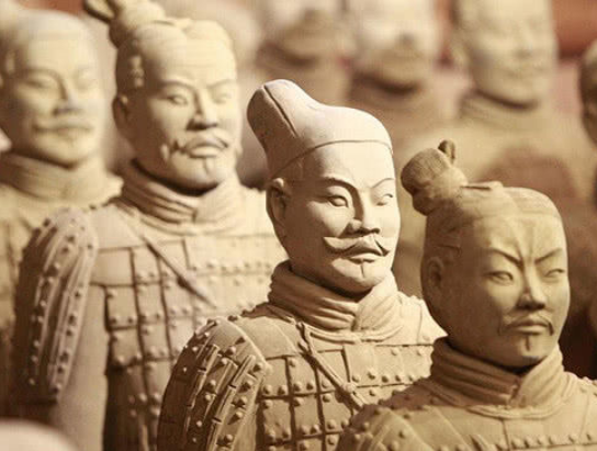 兵马俑的秘密：古代人的眼皮之谜