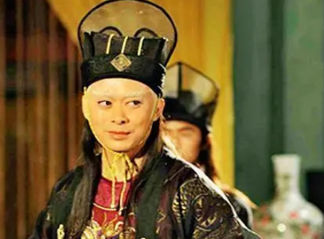 明清太监制度对比：权力与地位的变迁