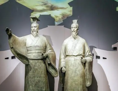 易牙的残忍与齐桓公的悲剧：历史背后的人性探讨