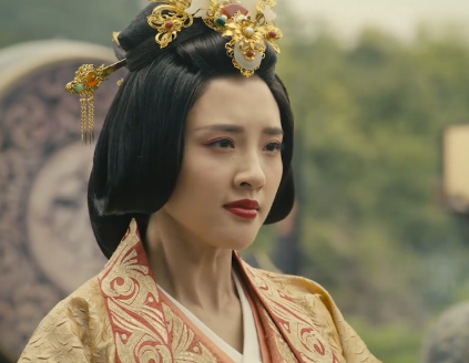 郭女王的宫廷智慧与甄宓的悲剧