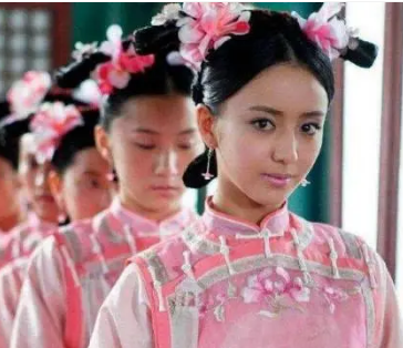 古代丫鬟的婚姻状况：束缚与希望的交织