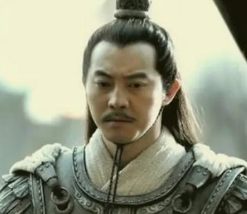 曹操对关羽的渴望：通缉三将，仅得一人归降