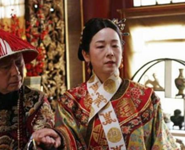 宫廷生活揭秘：慈禧睡觉时的侍从人员