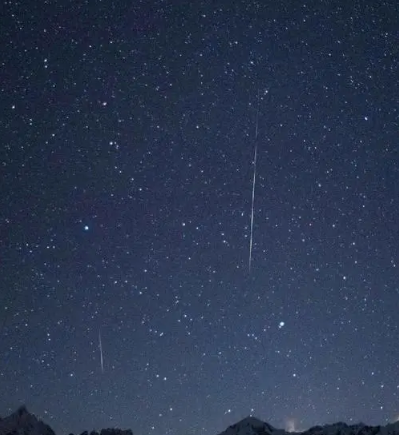 天琴座流星雨——夜空中的绚烂绽放