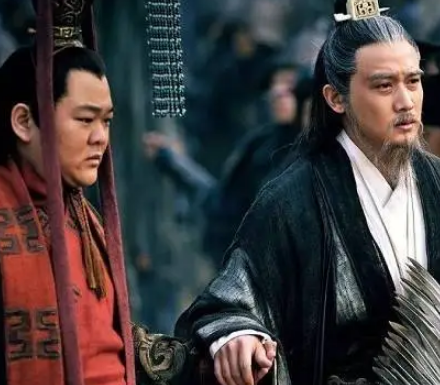 魏延与诸葛亮的封侯之谜，两人地位和职责有什么不同？