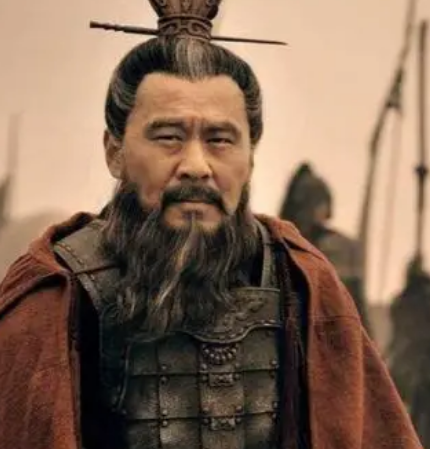 曹操杀吕布：权力游戏下的惜才与鄙视并存