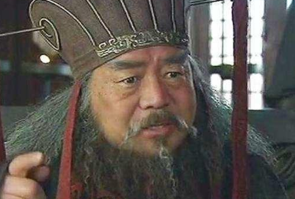 董卓挖掘汉武帝陵墓的真相，董卓在墓中发现了什么？
