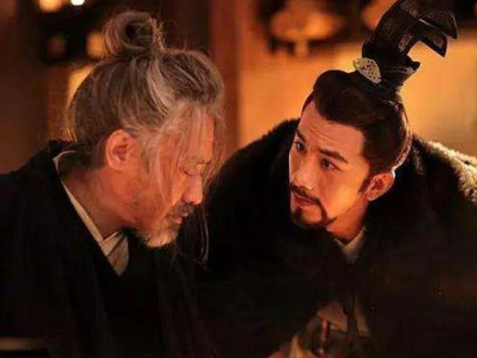 晋朝司马家族的灭亡与曹操的决定：历史的巧合与必然