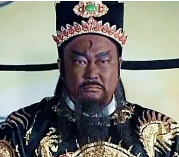 包拯：传说中的星宿转世与正义的化身