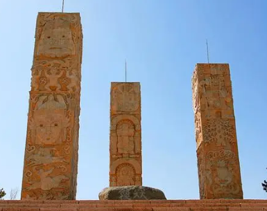 深入了解寺庙与寺的区别：探索中国传统宗教建筑的奥秘