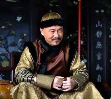 雍正继位与名字的玄机：揭秘历史背后的故事