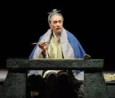 王翦的功绩与争议：从司马迁的评价看历史人物的复杂性