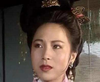 刘备与孙夫人的婚姻：政治联姻下的甜蜜与遗憾