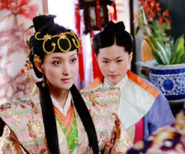 古代嫔妃为何过了18岁就不再侍寝?揭秘宫廷生活背后的真相