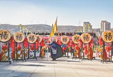 历史悲剧：狄青与岳飞的冤屈之死