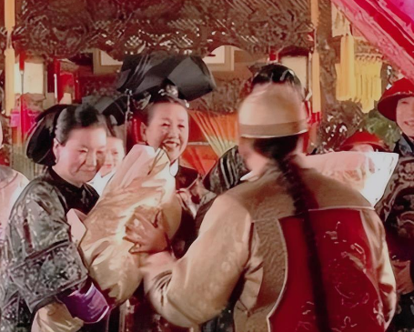 古代皇帝为何选择奶娘而非皇妃哺乳皇子？