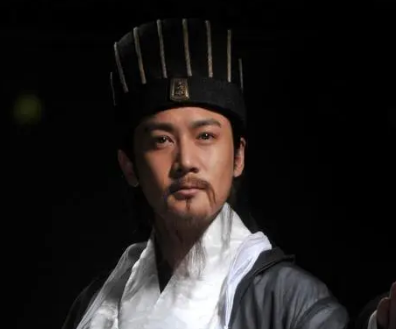 三国时期的谋士：郭嘉与诸葛亮的对比