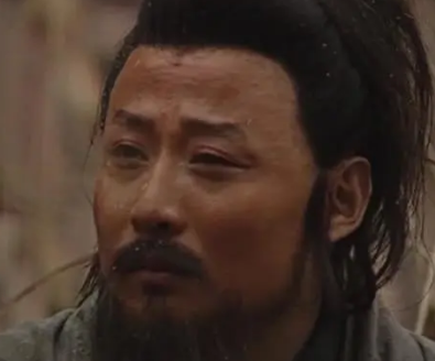 林冲：从忠诚的武者到梁山英雄的转变