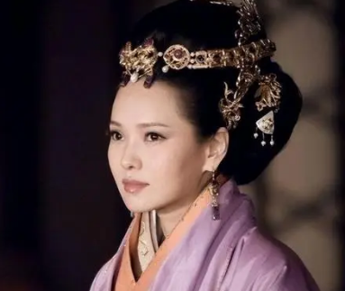 王莽与女儿的婚姻疑云：历史真相的探寻