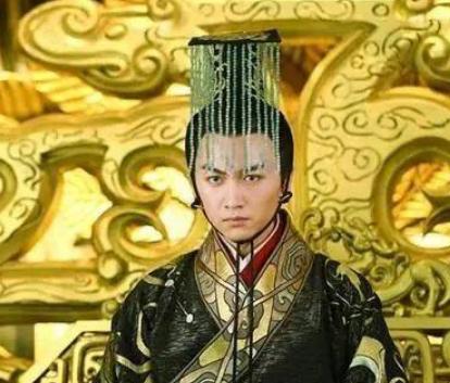 Why did Emperor Wu and Emperor Xuan of the Han Dynasty make their grandfather the crown prince? Unveiling the historical reasons behind this decision.