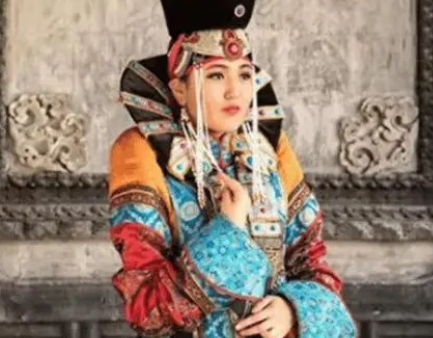 阿拉海贝姬公主：历史深处的神秘女性形象