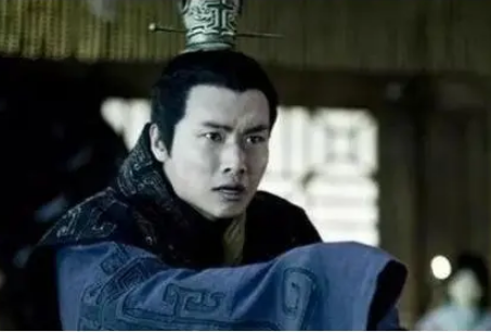 秦二世下诏将李斯入狱的原因及李斯临死前的经历