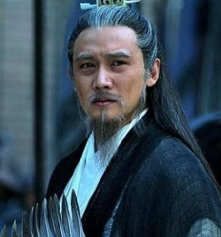 刘禅在诸葛亮死后杀的重臣是谁？原因是什么？
