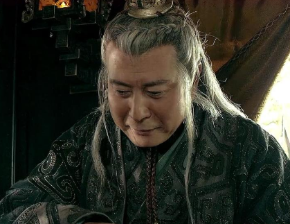 李斯为什么帮助胡亥而不是扶苏？