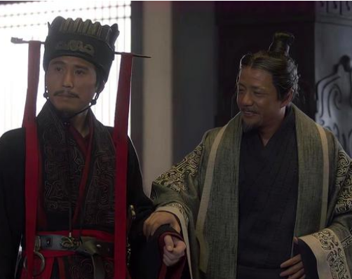李斯与吕不韦：谁是真正的忠臣？