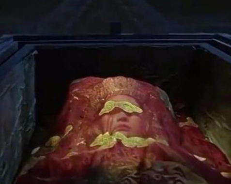揭秘清朝古棺中狰狞女尸的真相