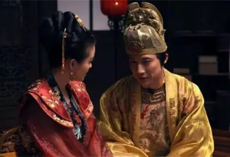 明宪宗宠幸万贵妃的原因探析