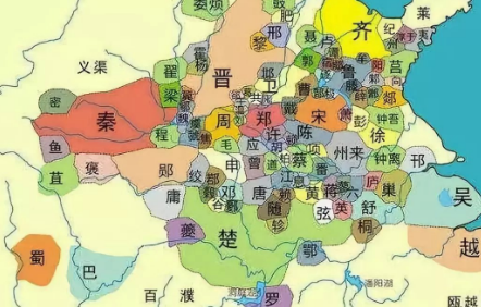 春秋战国时期的诸侯与周朝皇帝：权力斗争与尊重的缺失