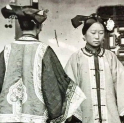 清朝满族旗人的生活探秘，社会地位又是什么样的？