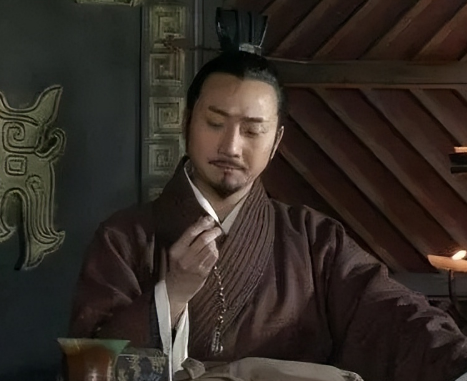 刘肥的抉择：尊妹为母的背后故事