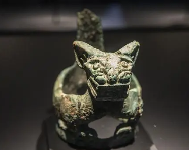三星堆时期的中原地区：历史背景与文化特征解析