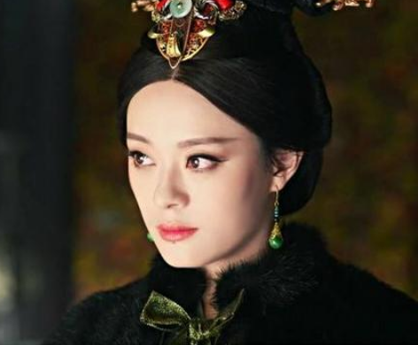 芈月是嬴政的太奶奶吗？