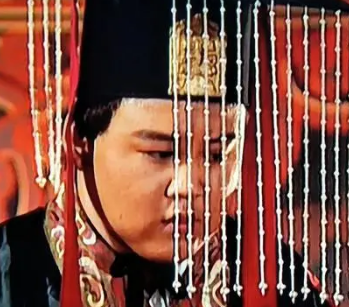 诸葛亮临终前未除黄皓的背后原因