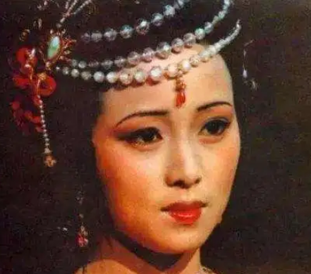 秦可卿之死与京王的江南之行