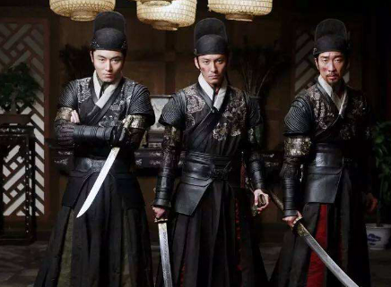 The Truth Behind the History: The Imperial Guards and Emperor Ming Yingzong