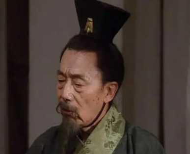 荀彧的坚守：反对曹操称王的背后原因