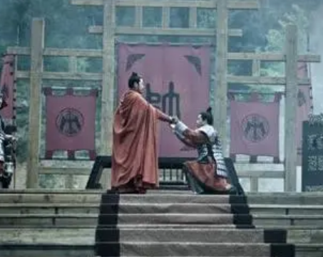 刘邦早期对韩信的态度：从疑虑到重用