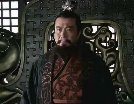 Yuan Shaos Failure to Control the Emperor: The Collapse of Power Logic and the Dream of Dominance