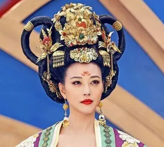 Yang Shufei: a mysterious beauty in history