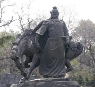 岳飞： Loyal Defender and National Hero of the Southern Song Dynasty